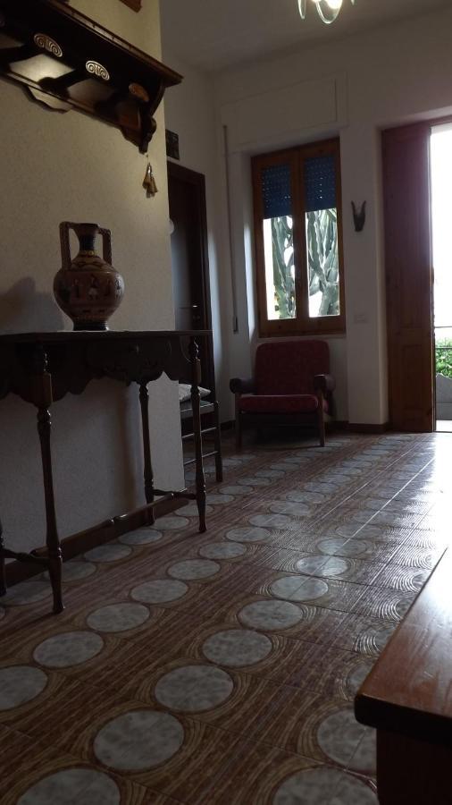 B & B Il Mirto 2 Sant'Antioco Bagian luar foto