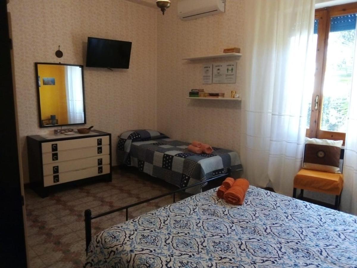 B & B Il Mirto 2 Sant'Antioco Bagian luar foto